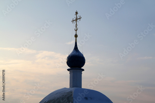Купол церкви с крестом