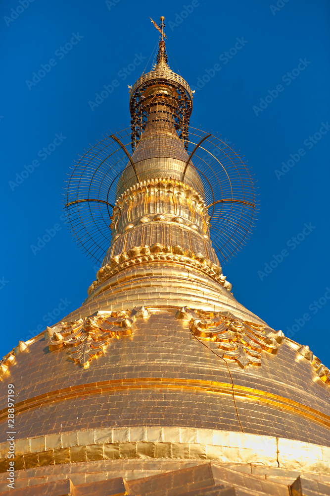 Shwedagon Paya, Yangoon, Myanmar.
