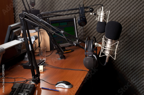 radio station © ra2 studio