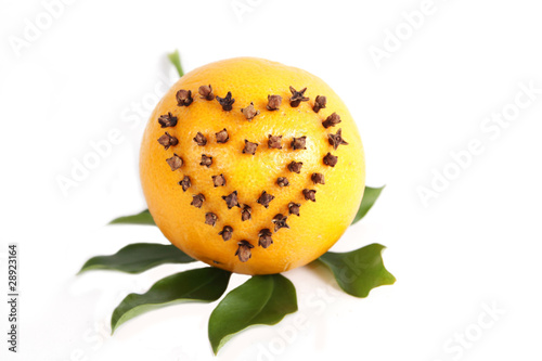 orange mit nelken