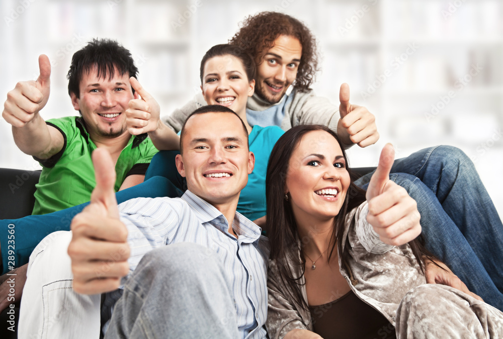 Obraz premium Thumbs up - happy young people