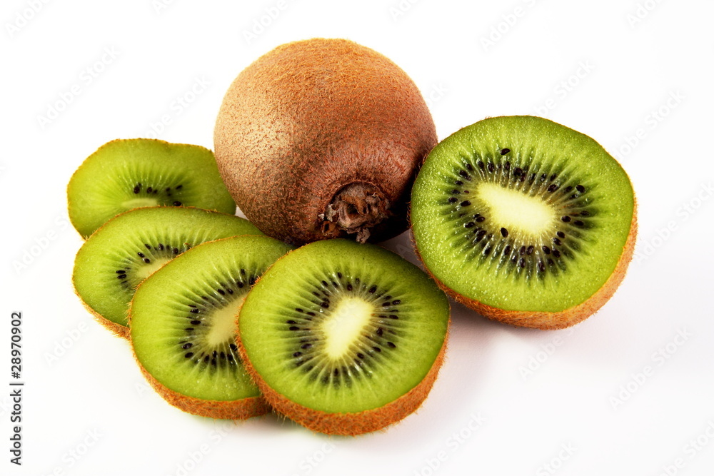 Kiwis - Kiwi mit aufgeschnittener Kiwi-Hälfte Kiwis - Kiwi mit aufgeschnittener Kiwi-Hälfte