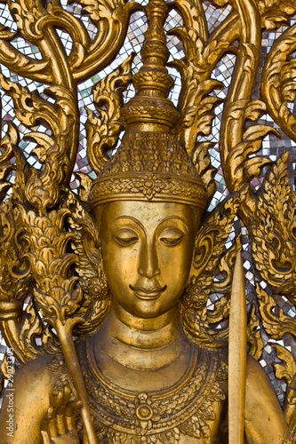 Thai style molding art in temple © lavoview