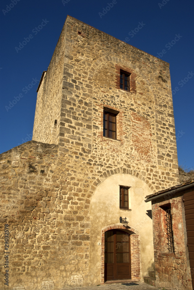 Toscana, Asciano: Torre sulle mura Toscana, Asciano: Torre sulle mura