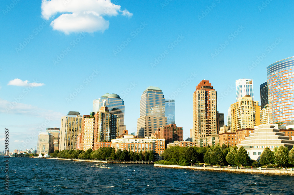 Obraz premium New York city panorama with tall skyscrapers