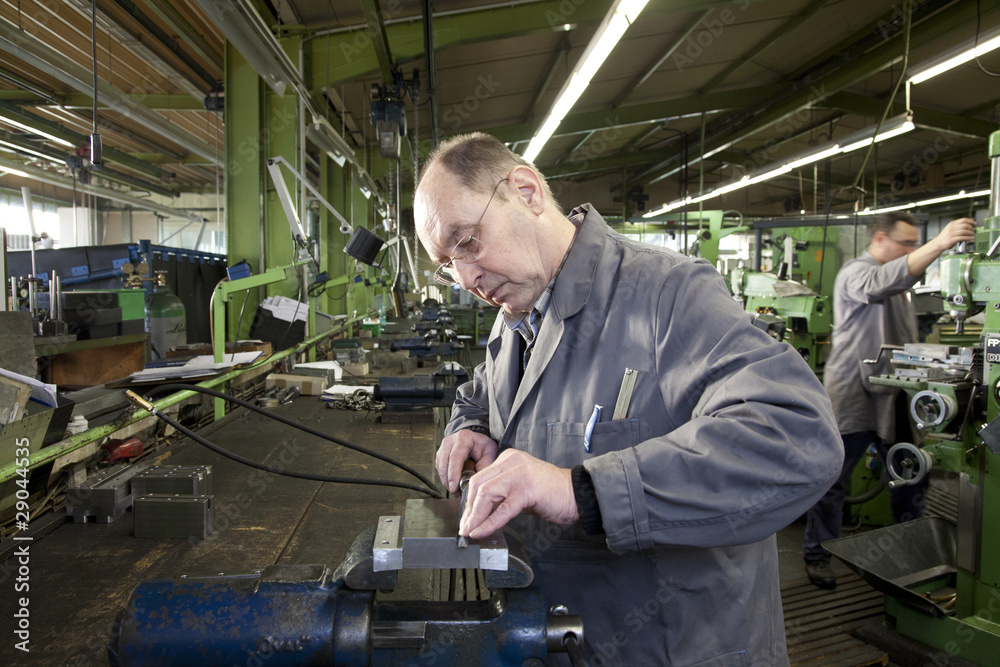 Senior bei der Arbeit Senior bei der Arbeit