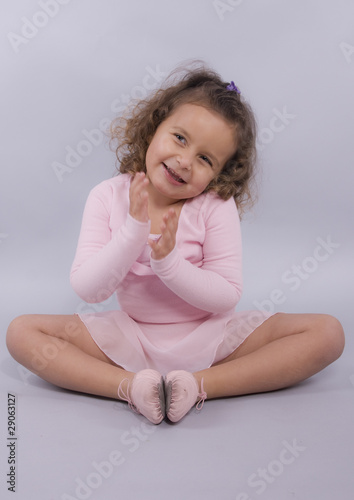 Fototapeta fillette de 4 ans - danseuse