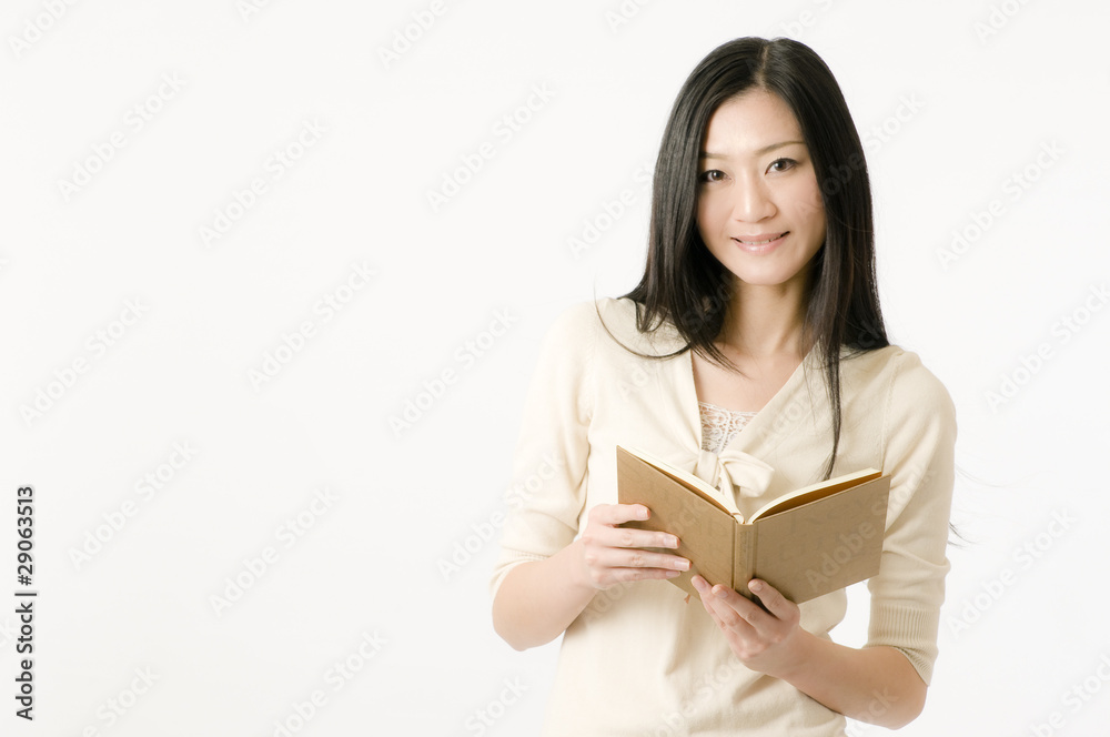 本を読む女性 本を読む女性
