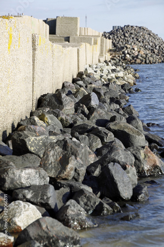 Uferbefestigung in Cuxhaven photo