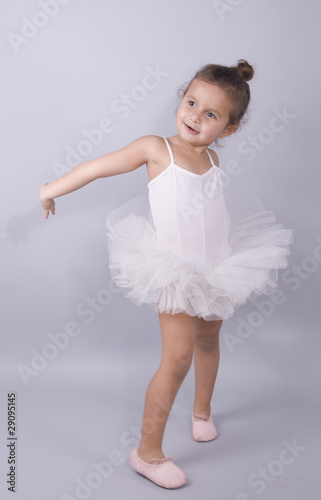 fillette danseuse de 4 ans