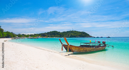 Beautiful beach on Koh Lipe, Andaman Sea,Thailand © Alexander Ozerov