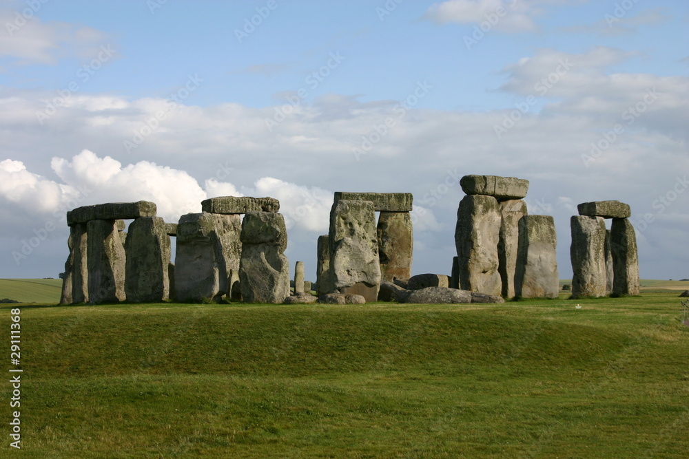 Naklejka premium stonehenge before cloudy sky III