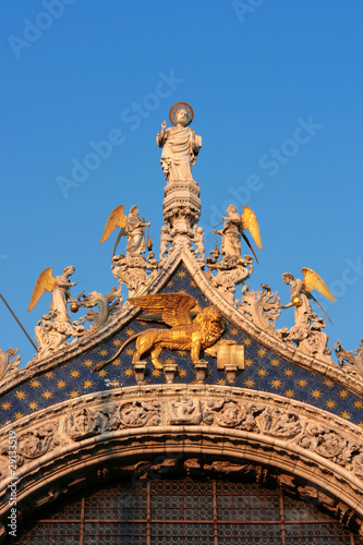 Venezia symbol: Winged golden lion in San Marco Basilica