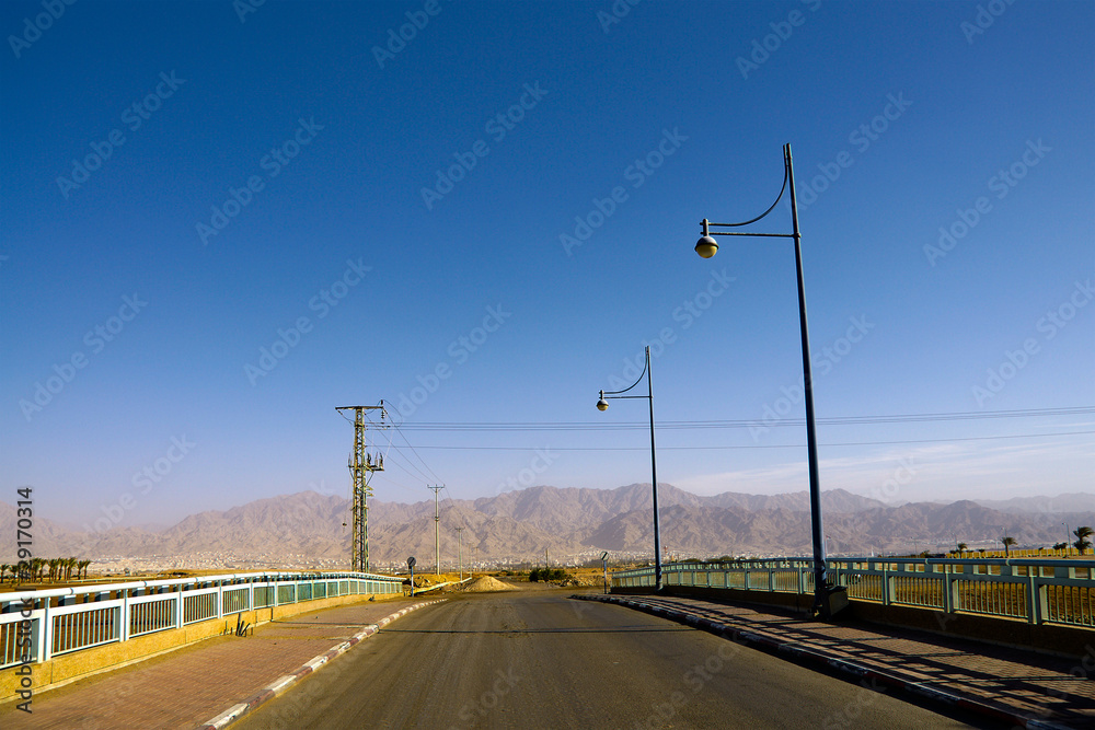 Fototapeta premium Road to mountains