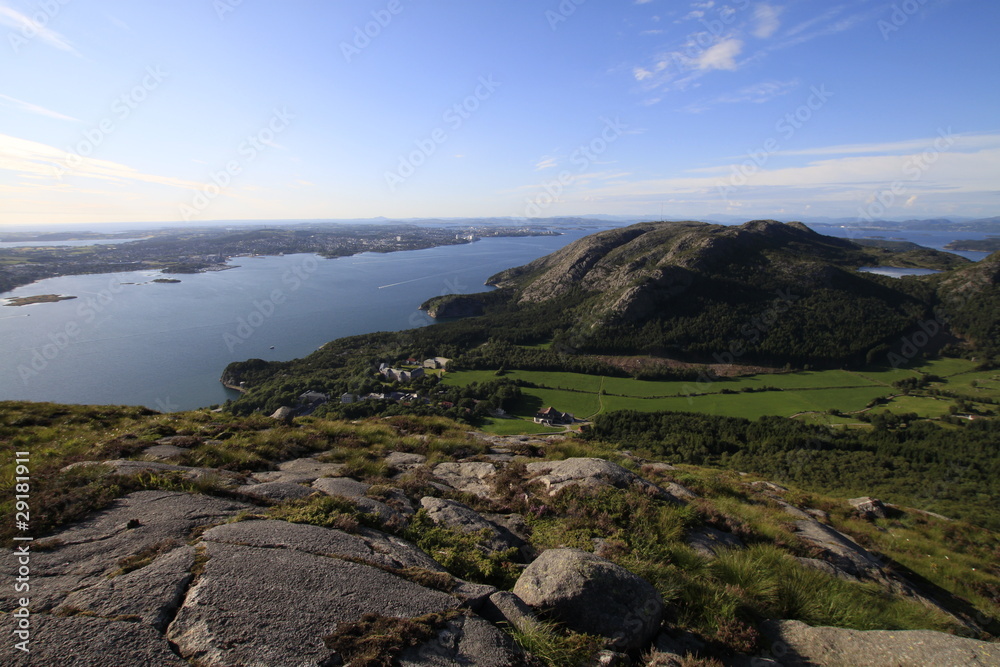 Naklejka premium Norwegian landscape