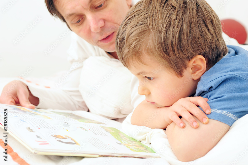 Vater liest vor Vater liest vor
