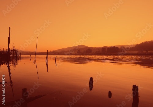 Rio Ganges teñido de rojo. photo