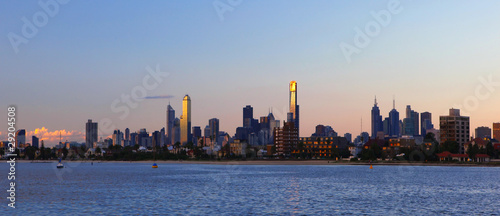 Melbourne Skyline View © Paul Hampton
