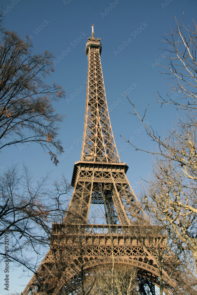 Tour Eiffel 3, Paris