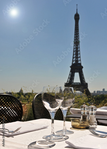 restaurant et Tour Eiffel #29217955