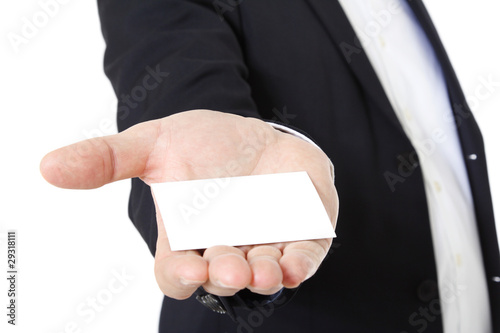 Fotografie Männliche Hand überreicht Visitenkarte.