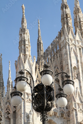 Lampione in Piazza Duomo photo