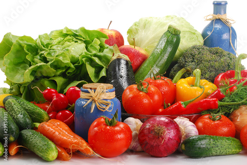 Composition with variety of raw vegetables