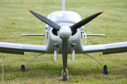 Avion modèle réduit