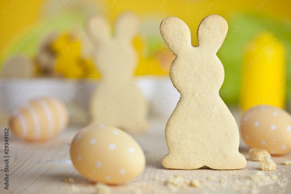 Fototapeta premium Osterhase zum naschen