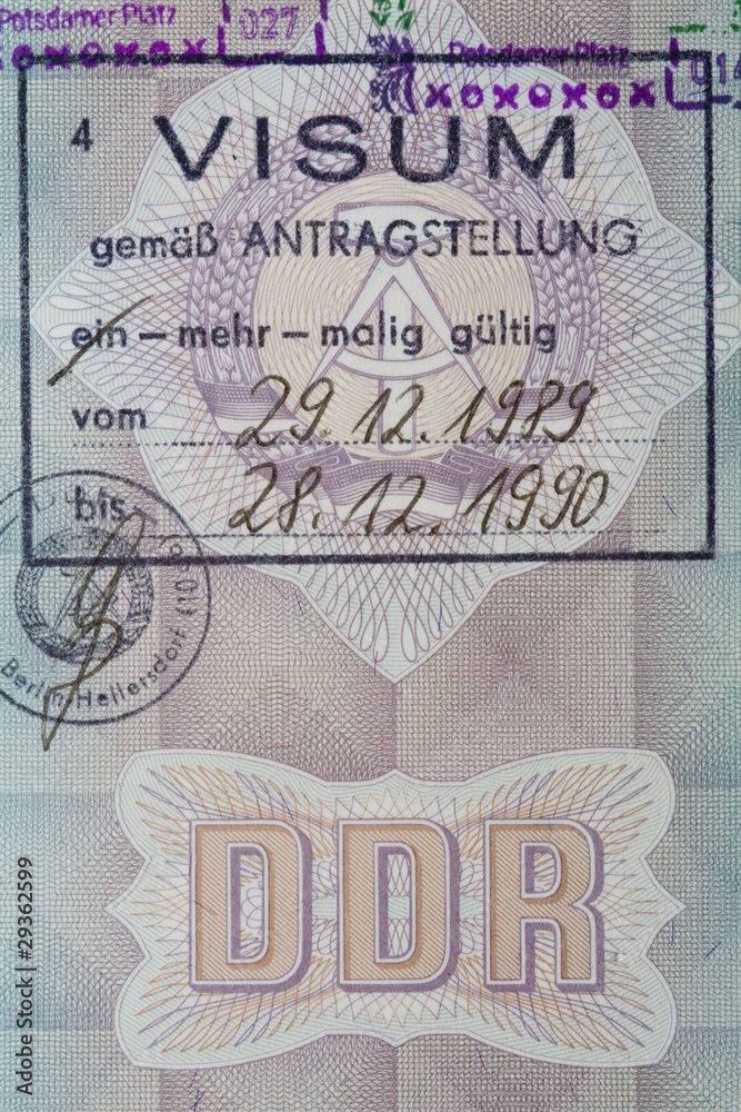 Obraz premium Visum vom 29.12.1989 zum Grenzübertritt / Ausreise aus der DDR