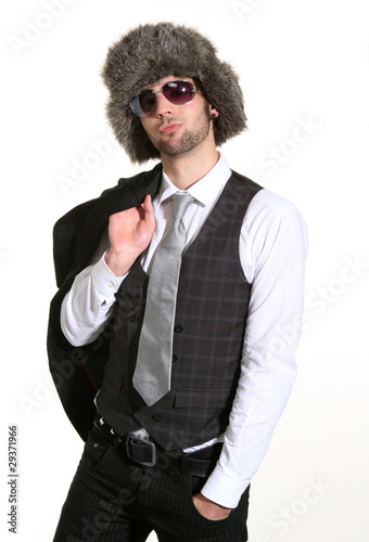uomo con cappello russo peloso su fondo bianco Stock Photo | Adobe Stock