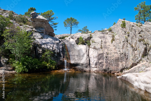 Piscine naturelle, Corse © Camp's