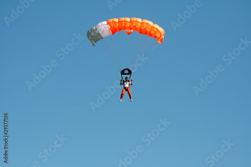 Parachutist 2