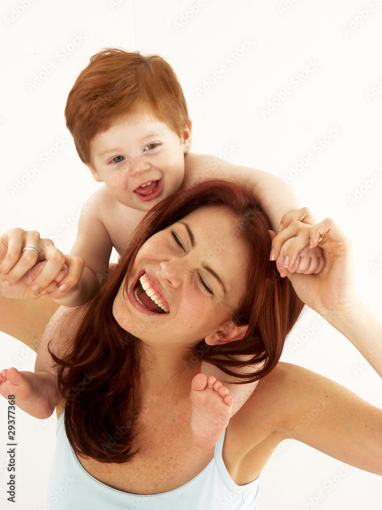 Disfrutando a mi hijo. Disfrutando a mi hijo.