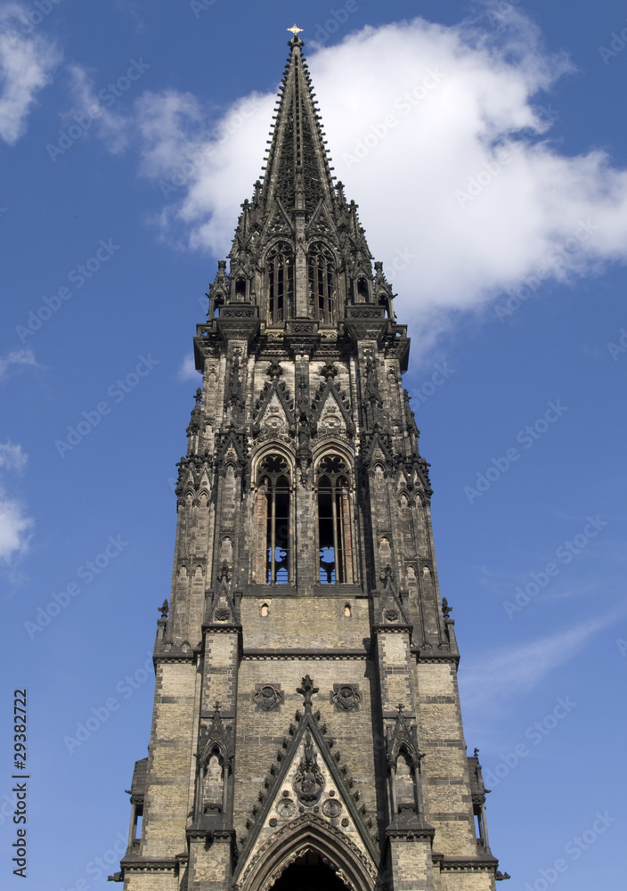 Turm der Nicolai Kirche in Hamburg