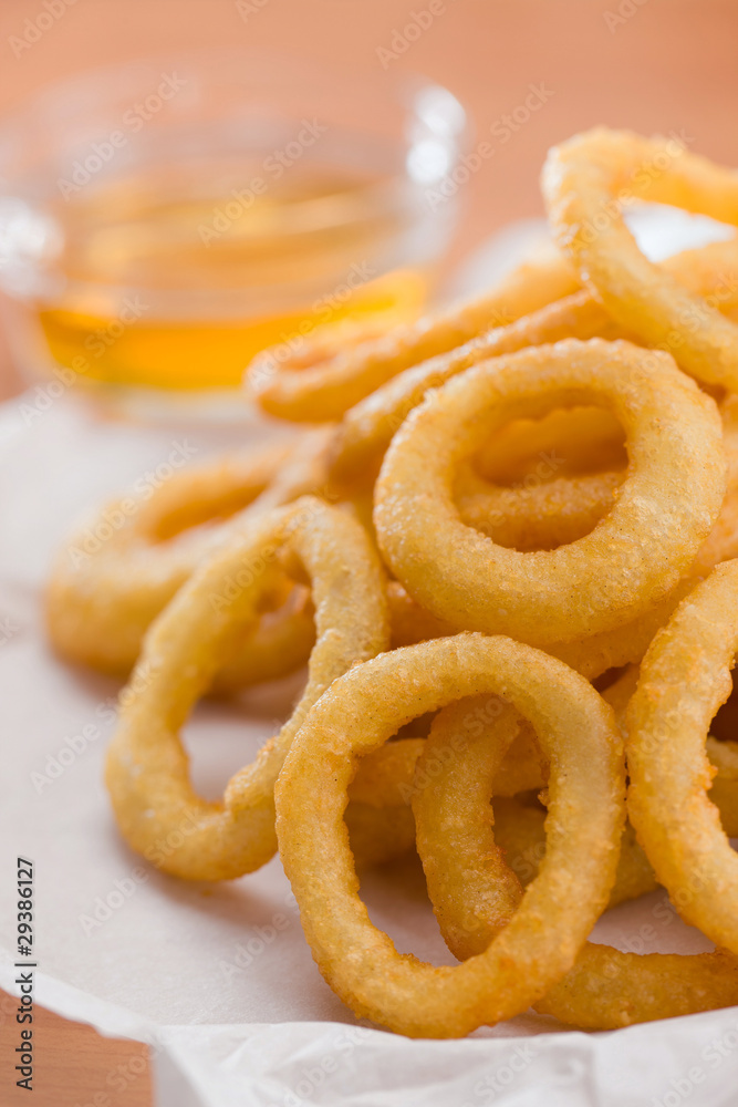 Onion ring with honey sauce Onion ring with honey sauce