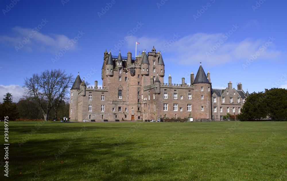 castle of Glamis in the highlands of Scotland