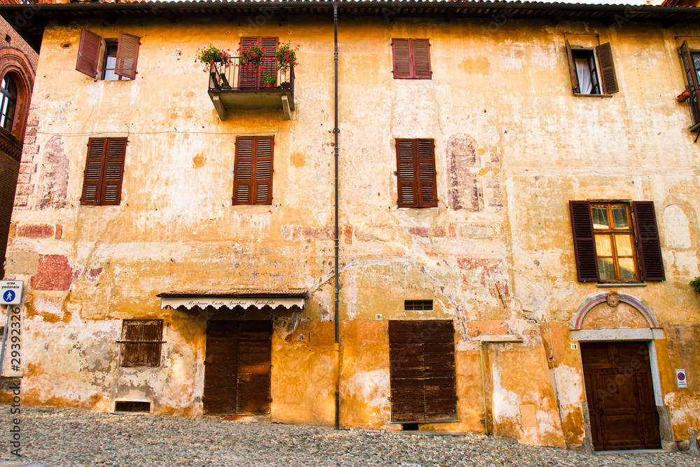 houses in Saluzzo