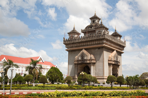 Patuxai monument photo