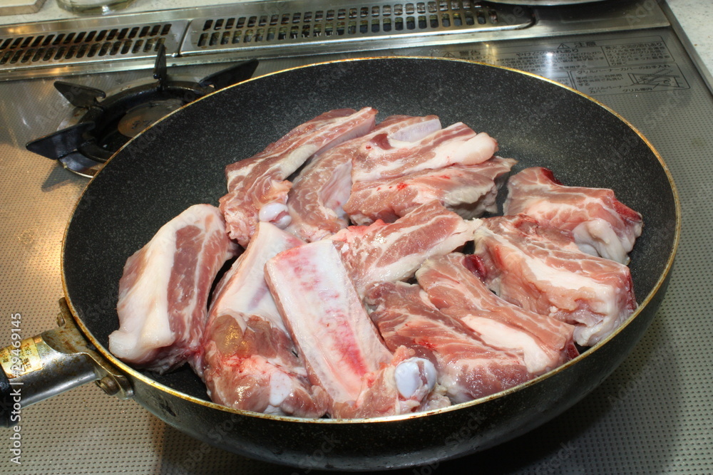 骨付き豚肉 骨付き豚肉