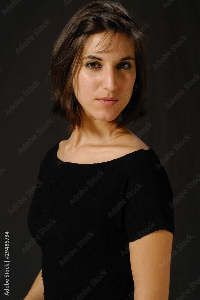 portrait d'une femme brune 5