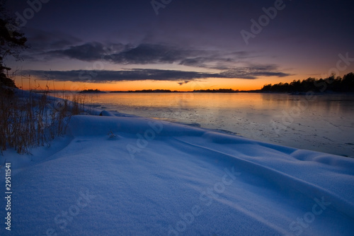 Fototapeta Naklejka Na Ścianę i Meble -  snowy winter sunset