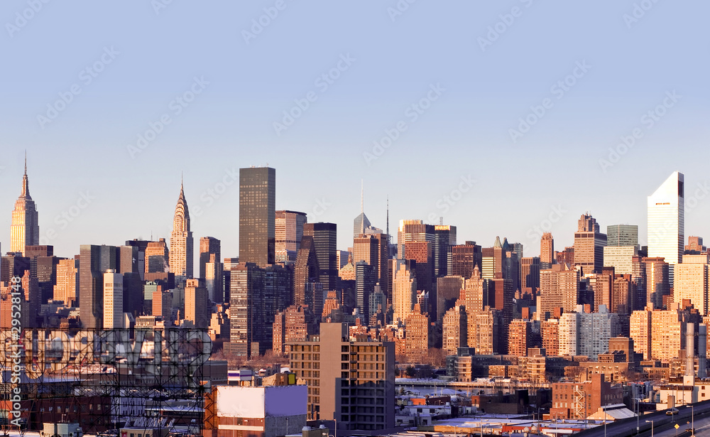 New-York city panorama taken from Queens on sunset
