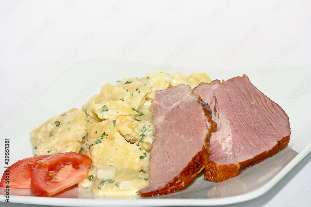 Kartoffelsalat und warme Schinken Kartoffelsalat und warme Schinken