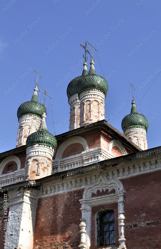 Domes of Smolensk church. A Bogojavlensky monastery. Uglich
