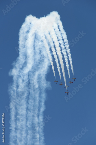 Patrulla Aguila - Acrobatic formation way down photo