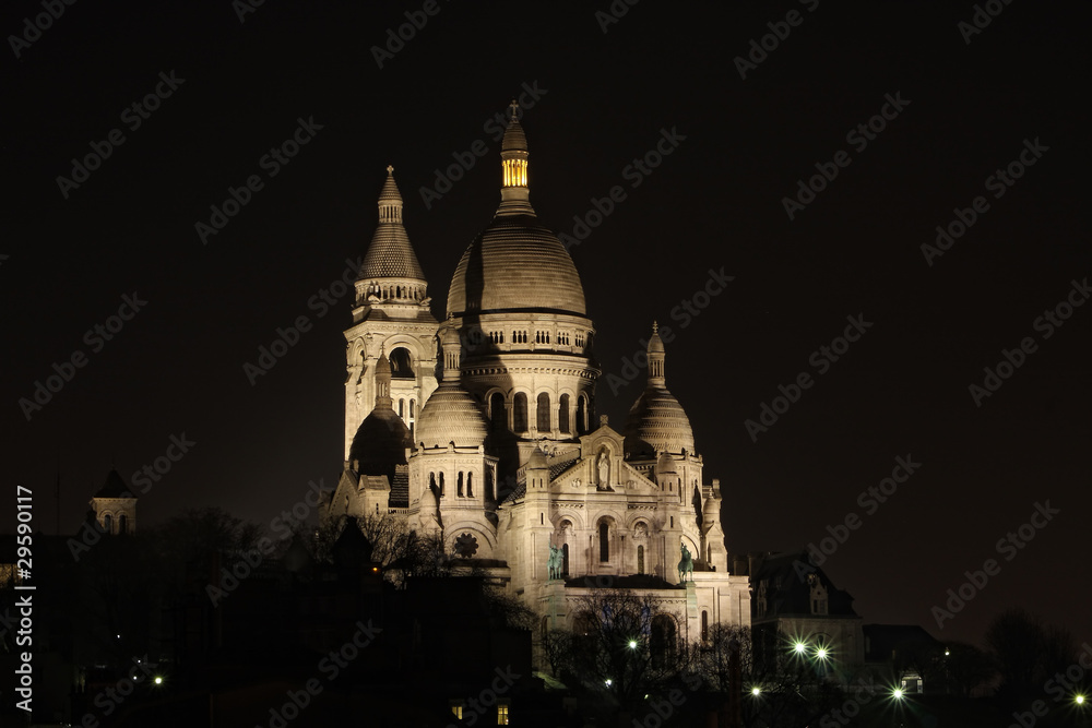 Fototapeta premium Basilika Sacre Coeur bei Nacht