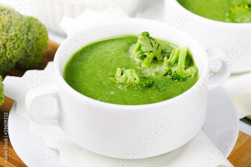 brocolli green fresh soup