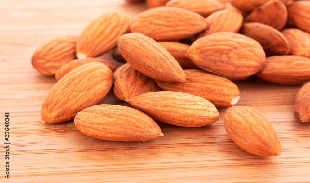 almonds almonds