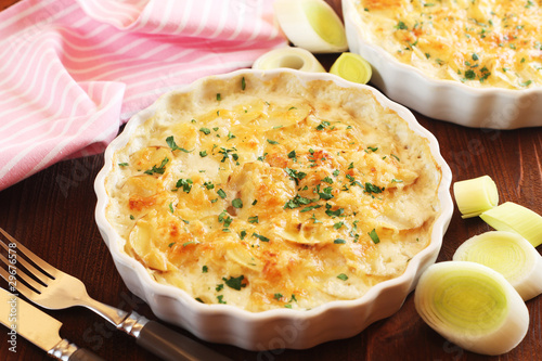 Potatoes Au Gratin photo